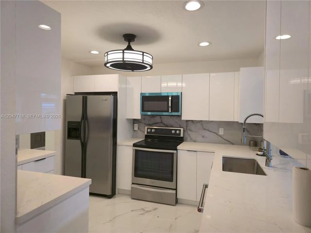 5 of 25 - 7771 Nw 46th Street, Lauderhill, FL