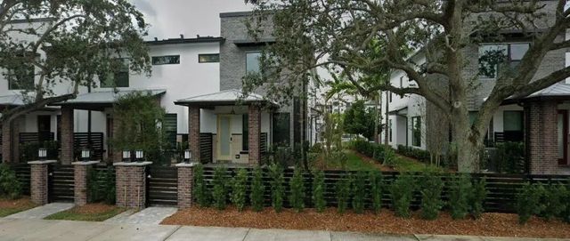 3 of 6 - 8345 Nw 7th Place, Plantation, FL