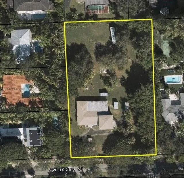 5865 Sw 102nd Street, Pinecrest