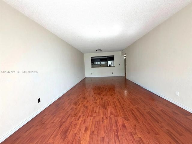 4 of 28 - 19380 Collins Avenue #1001, Sunny Isles Beach, FL