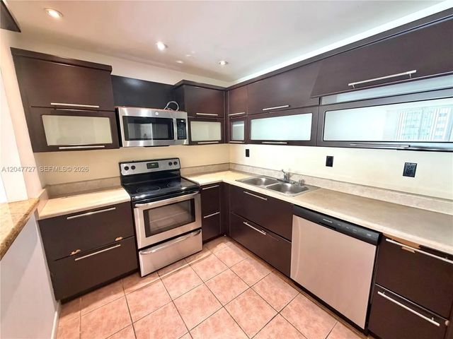 5 of 28 - 19380 Collins Avenue #1001, Sunny Isles Beach, FL