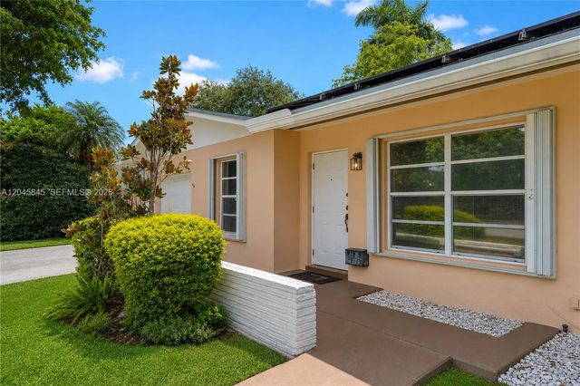 4 of 43 - 18103 Sw 93rd Avenue, Palmetto Bay, FL