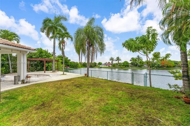 5 of 14 - 16335 Sw 81 Street, Miami, FL
