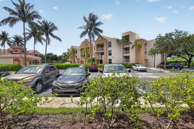 2 of 24 - 2731 Ocean Club Boulevard #102, Hollywood, FL