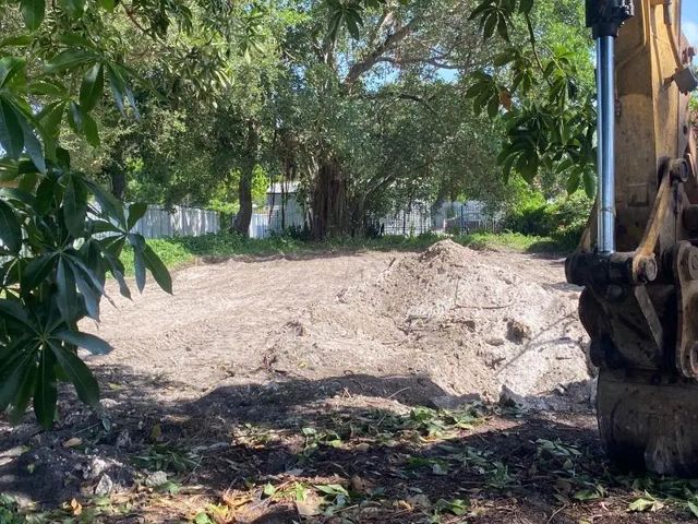 2021 Nw 87th Street, Miami