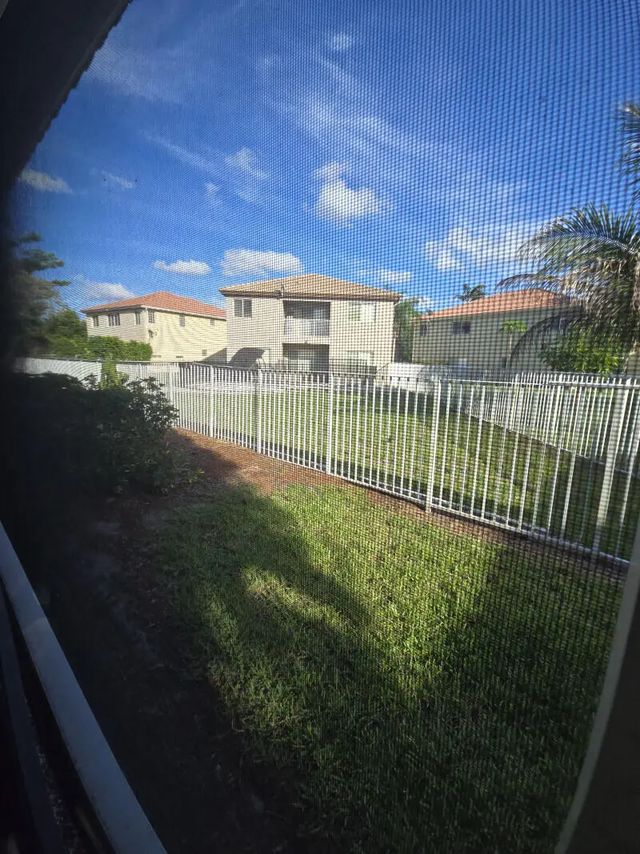 5 of 12 - 6511 Sandy Bank Terrace, Riviera Beach, FL