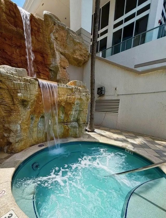 3 of 21 - 17375 Collins Avenue #1104, Sunny Isles Beach, FL