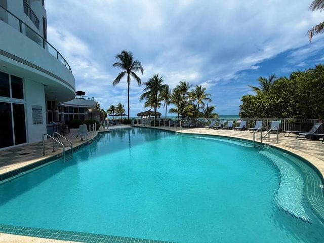 5 of 21 - 17375 Collins Avenue #1104, Sunny Isles Beach, FL