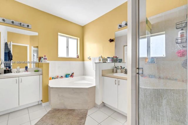 3 of 12 - 1942 Se 23rd Terrace, Homestead, FL