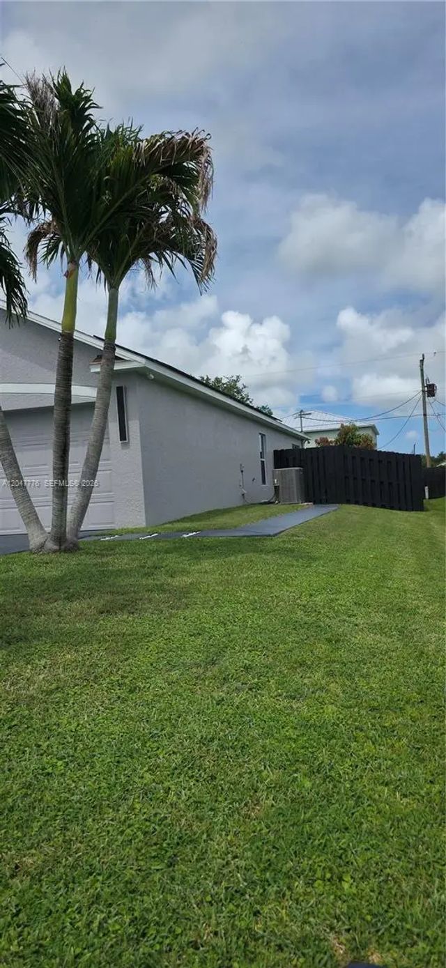 4 of 56 - 2037 Sw Aquarius Lane, Port St. Lucie, FL