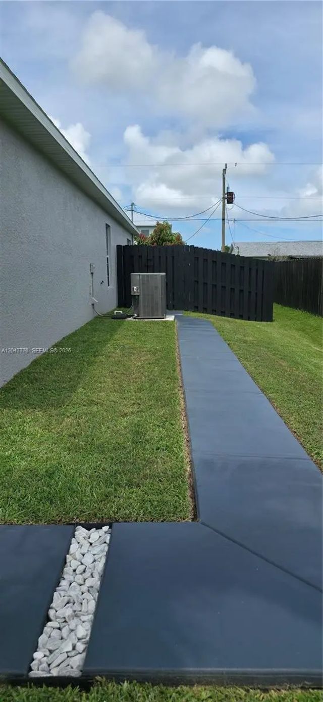 5 of 56 - 2037 Sw Aquarius Lane, Port St. Lucie, FL