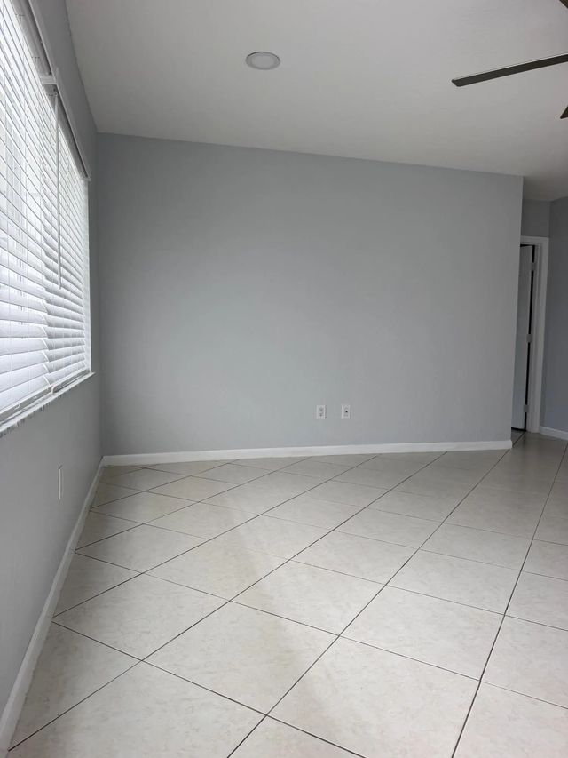 5 of 22 - 5612 S 36th Street, Greenacres, FL
