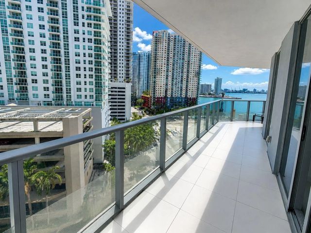 1300 Brickell Bay Drive #1110, Miami