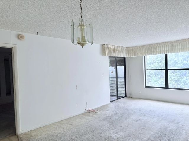 5 of 35 - 2314 S Cypress Bend Drive #unit 614, Pompano Beach, FL