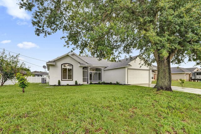 5 of 61 - 1237 Sw Edinburgh Drive, Port St. Lucie, FL