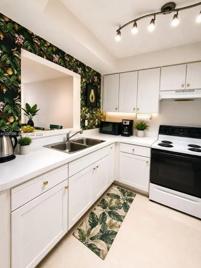 4 of 14 - 4025 N Federal Highway #224b, Oakland Park, FL