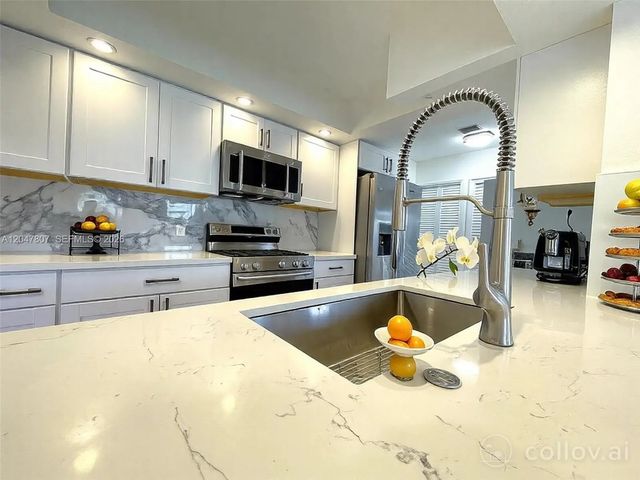 5 of 22 - 1141 Sw 8th Terrace, Fort Lauderdale, FL