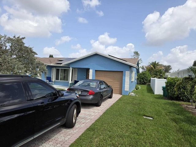8111 Nw 100th Terrace Nw, Tamarac