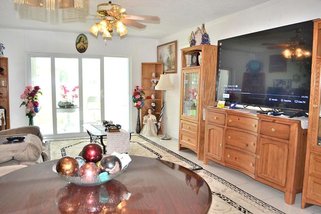 5 of 30 - 8841 Sunrise Lakes Boulevard #112, Sunrise, FL