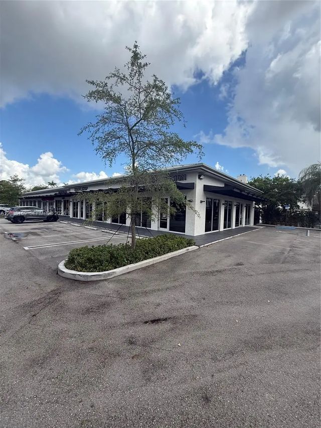 8205 Nw 12th Street, Doral