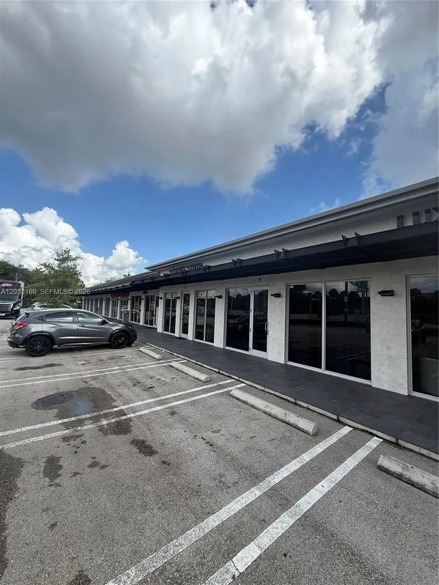 2 of 3 - 8205 Nw 12th Street, Doral, FL