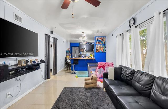 5 of 27 - 2901 Nw 9th Court, Fort Lauderdale, FL