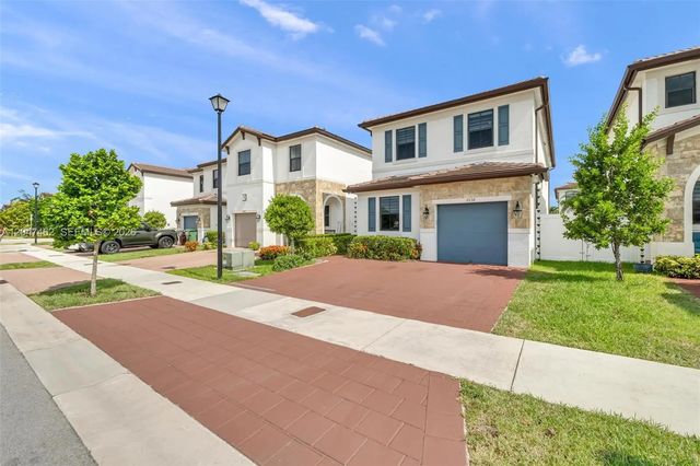 3 of 54 - 3538 W 108th Street, Hialeah, FL