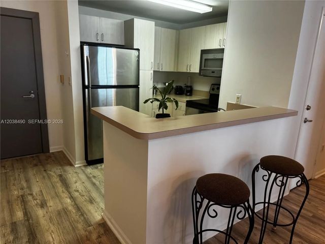 3 of 10 - 185 Se 14th Terrace #1812, Miami, FL