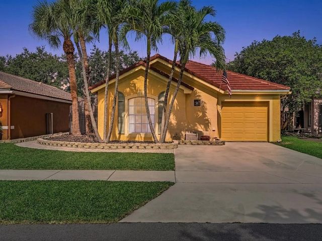 4 of 60 - 7559 Savannah Lane, Lake Worth, FL