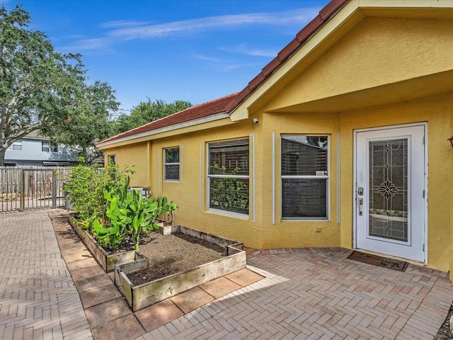 5 of 60 - 7559 Savannah Lane, Lake Worth, FL