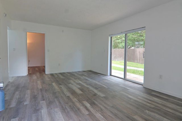 3 of 21 - 6931 Sw 129th Avenue #3, Miami, FL