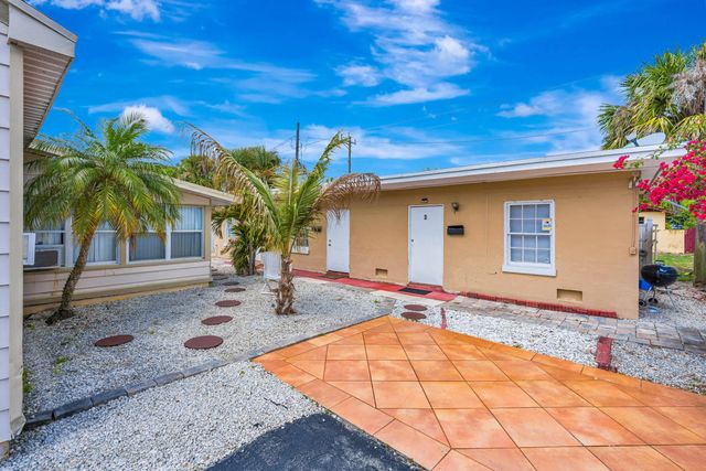 505 Foresteria Drive, Lake Park