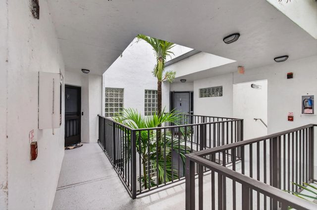 5 of 98 - 5450 Verona Drive #p, Boynton Beach, FL