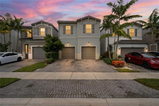 4812 Nw 48th Terrace, Tamarac