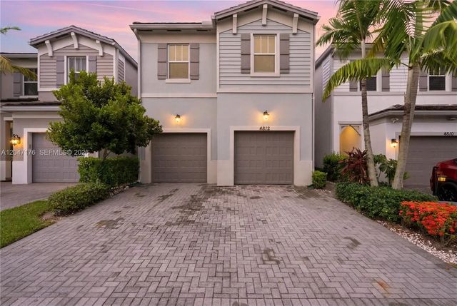 2 of 55 - 4812 Nw 48th Terrace, Tamarac, FL