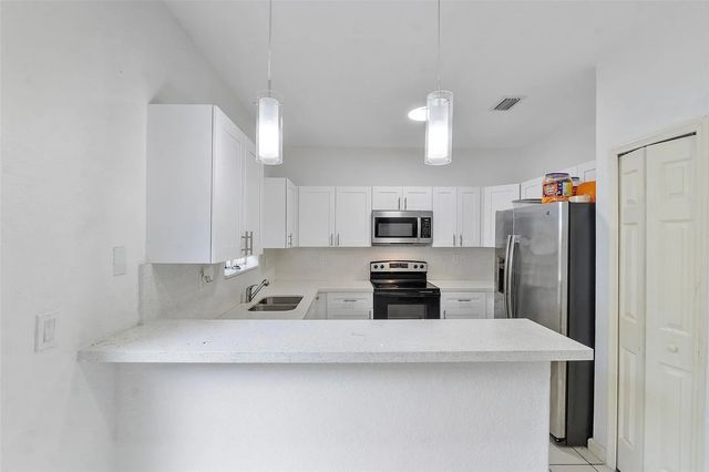 3 of 9 - 1497 Se 27th Street #320, Homestead, FL
