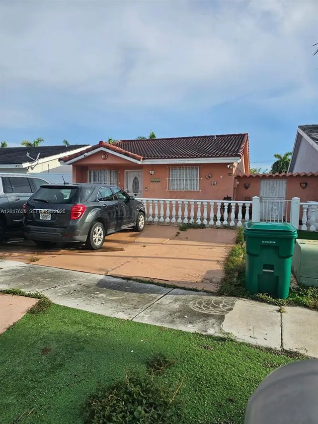 3 of 29 - 8805 Nw 113th Street, Hialeah Gardens, FL