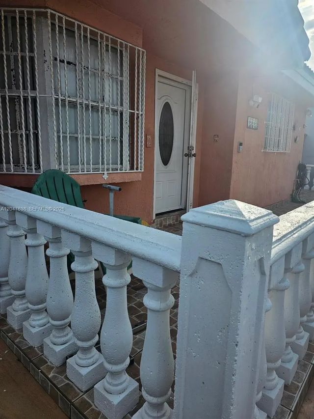 4 of 29 - 8805 Nw 113th Street, Hialeah Gardens, FL