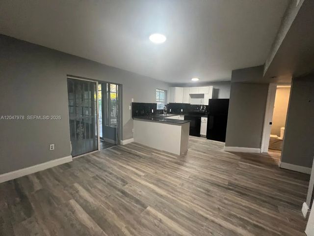2 of 21 - 451 Ne 136th Street #i-101, North Miami, FL