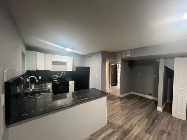 3 of 21 - 451 Ne 136th Street #i-101, North Miami, FL