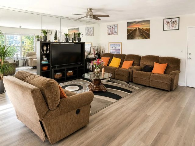 2551 Nw 41st Avenue #406, Lauderhill