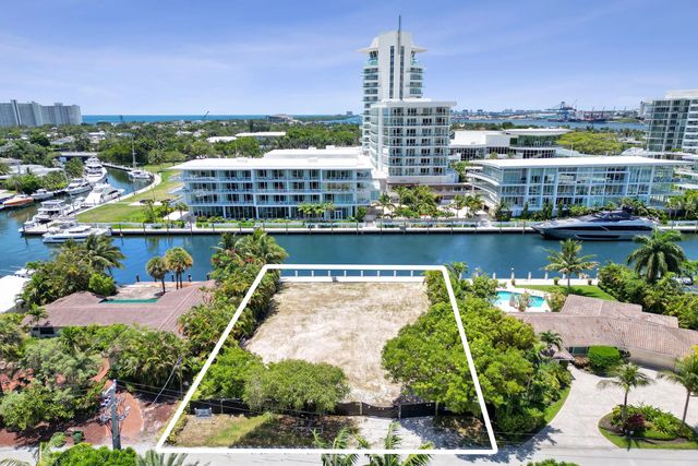 2 of 25 - 2552 Mercedes Drive, Fort Lauderdale, FL