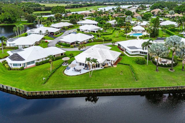 362 Yorktowne Circle, Atlantis