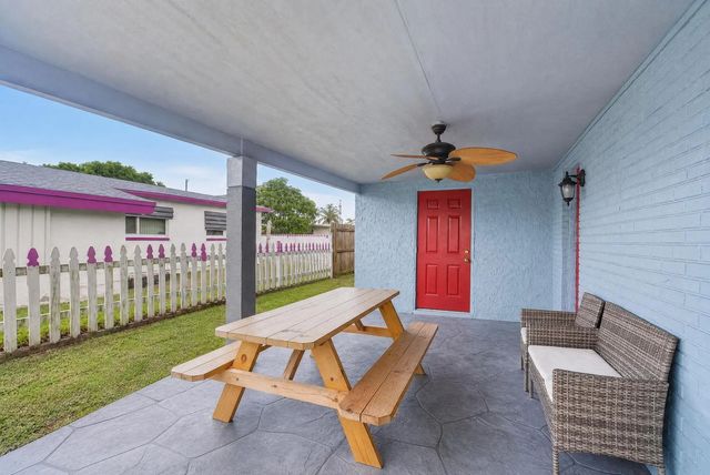 5 of 25 - 741 Nw 17th Court, Pompano Beach, FL