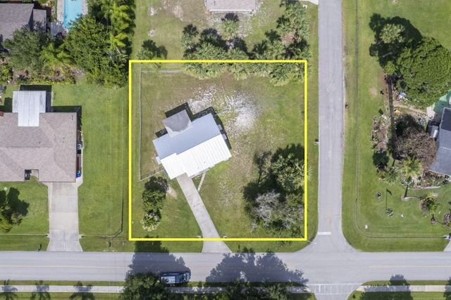2 of 34 - 273 Easy Street, Sebastian, FL