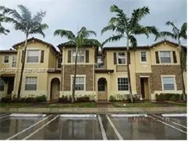 9249 Sw 227th Street #8-22, Cutler Bay