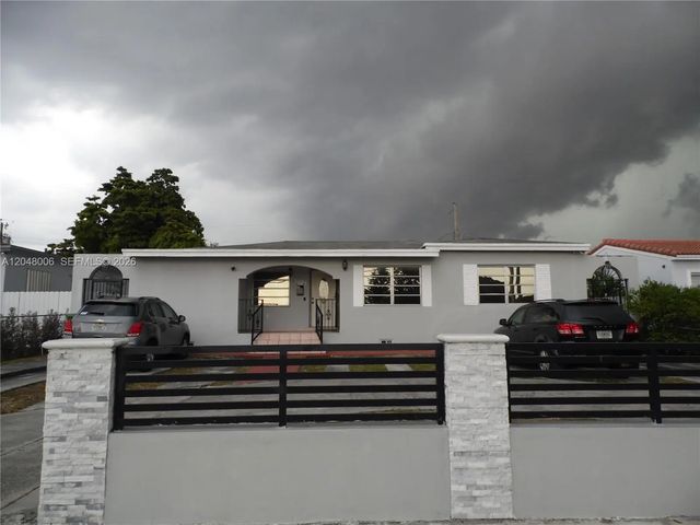 3491 Palm Avenue, Hialeah