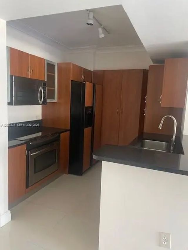 2775 Ne 187th Street #524, Aventura