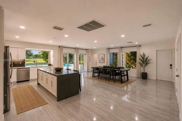 5 of 27 - 4740 N 31st Court, Hollywood, FL