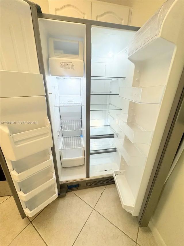 5 of 38 - 9660 Sunrise Lakes Boulevard #202, Sunrise, FL